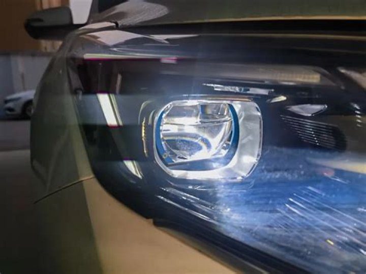 Are projector headlights worth it