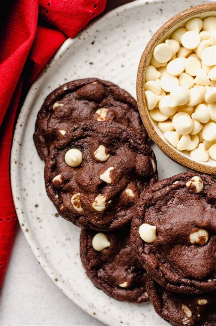 Are white baking chips the same as vanilla baking chips?