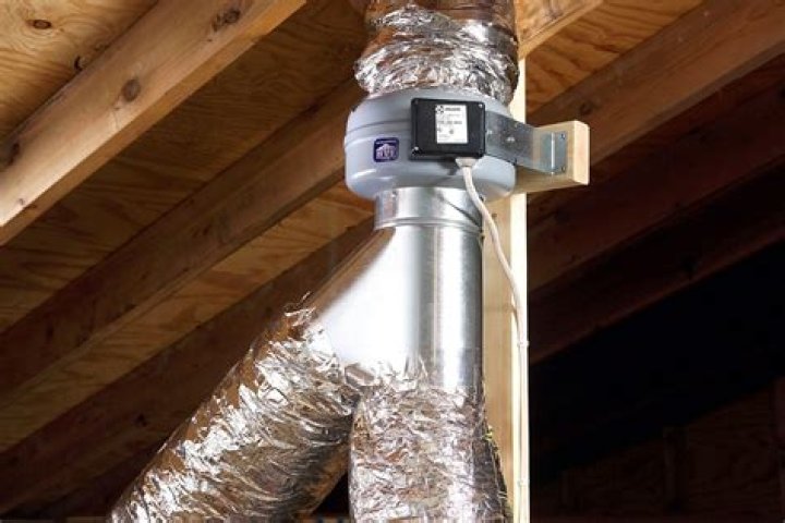 Can a common vent be installed horizontally?
