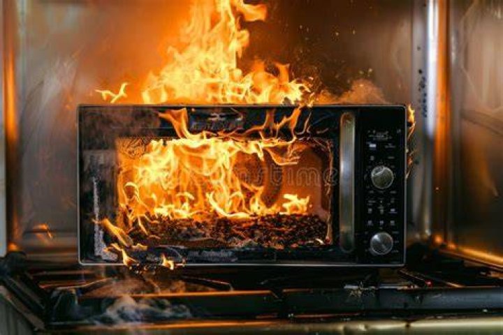 Can an empty microwave catch fire?
