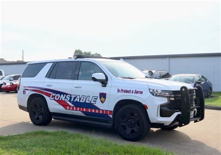 Can constables pull you over Texas?