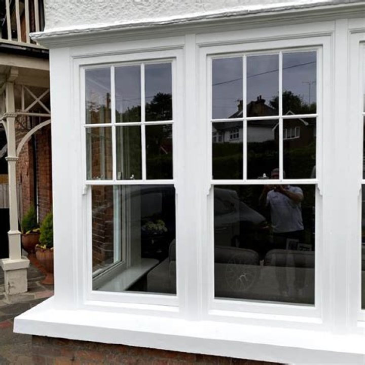 Can old windows be reglazed?
