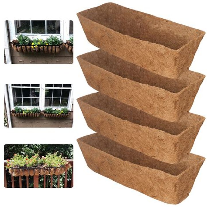 Do wooden window boxes need liners?