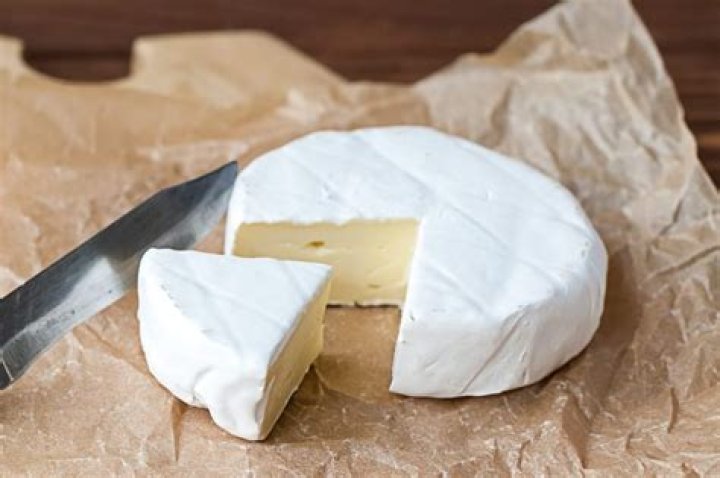 Does brie cheese have rennet?