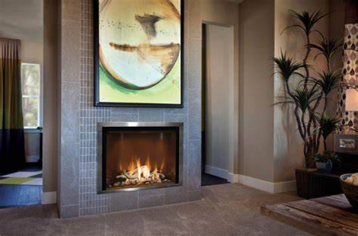 Does gas fireplace need glass front