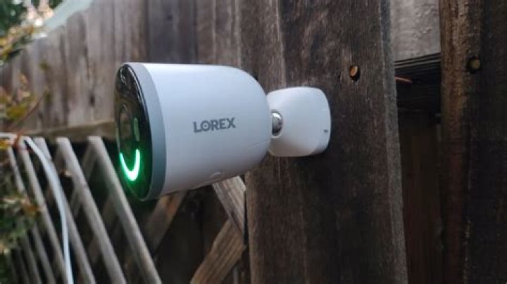 Does Lorex record continuously?