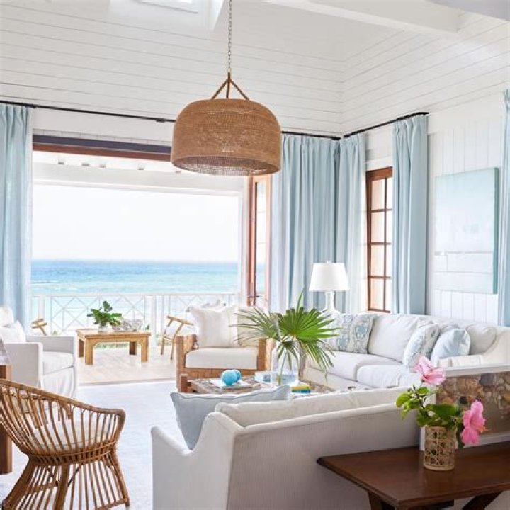 How do you decorate a beach theme