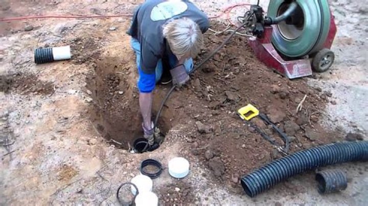 How do you fix a broken sewer pipe underground?