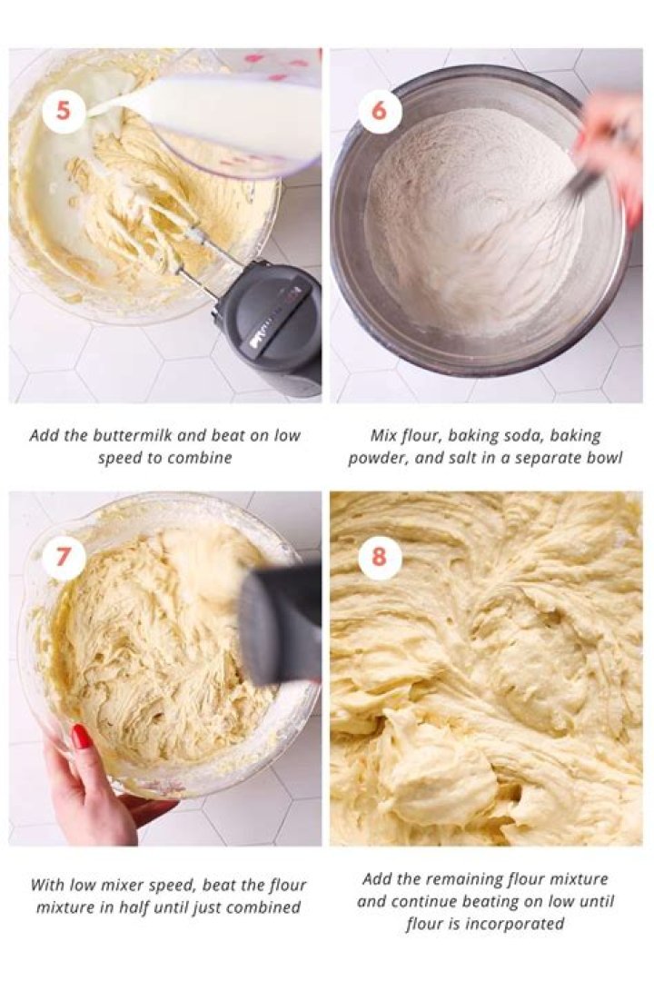 How do you flip a cake after baking it?