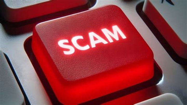 How do you identify a scammer?