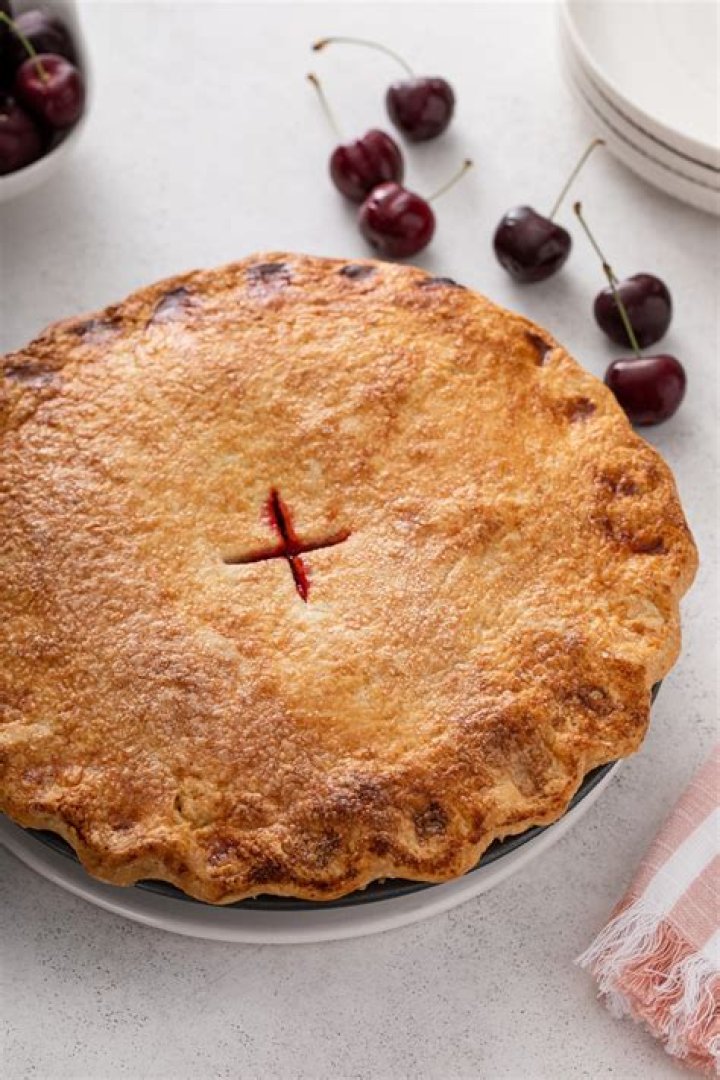 How do you know when cherry pie is done?