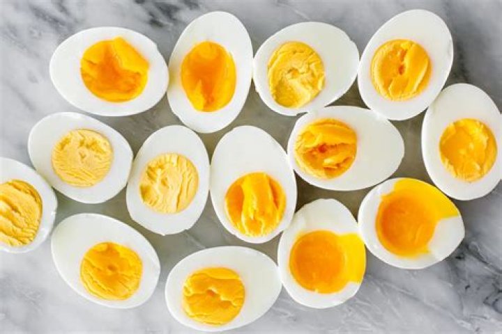 How do you store boiled cooked chicken?