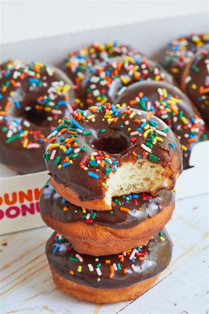 How do you store glazed donuts