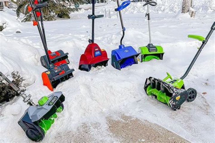 How does a shovel look like