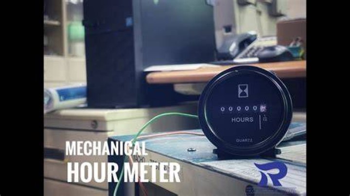 How does an engine hour meter work