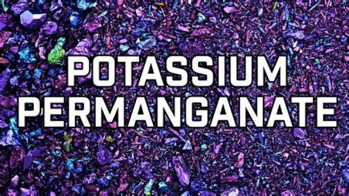 How does h2o2 Decolorize potassium permanganate