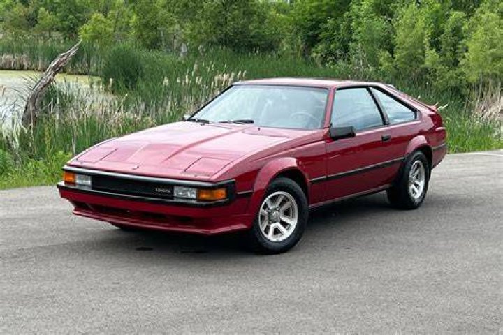 How fast is a 1985 Supra?