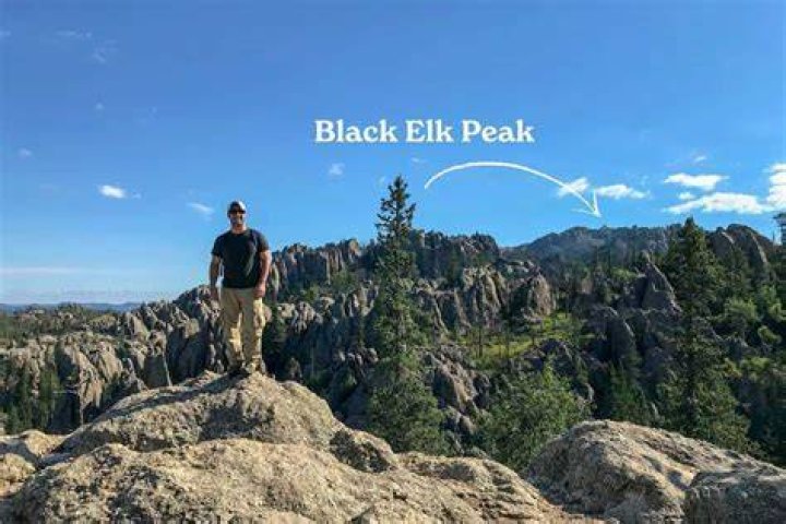 How high is Harney Peak?