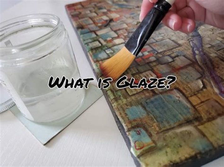 How is a glaze made?