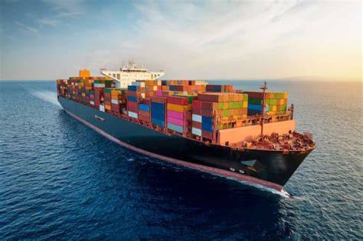 How much does a container ship cost?