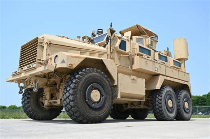 How much does a MRAP MaxxPro weight