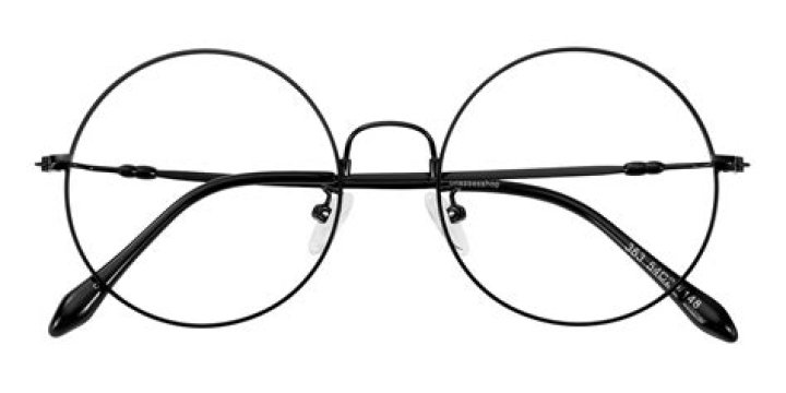 What are those circular glasses called?