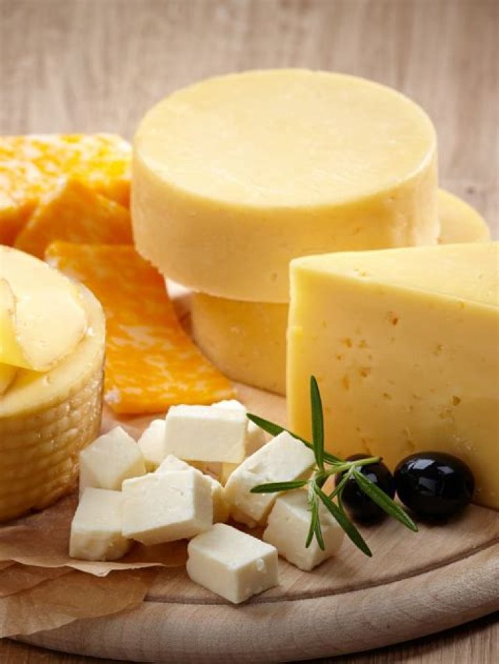 What cheeses are unpasteurised UK?