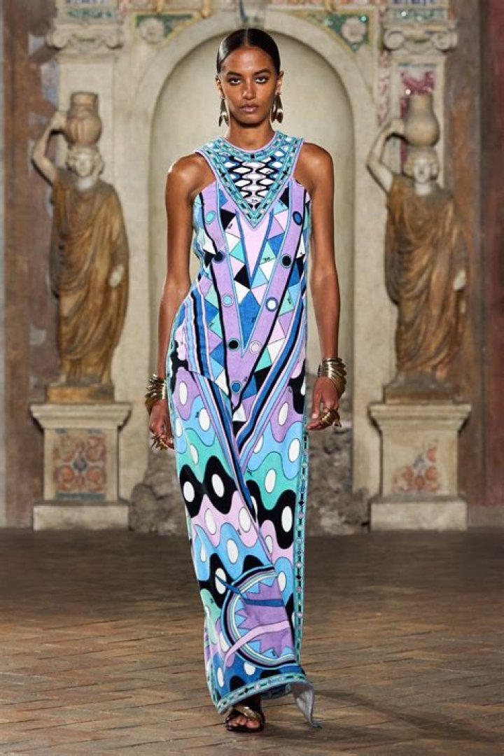 What Colours does Emilio Pucci use?