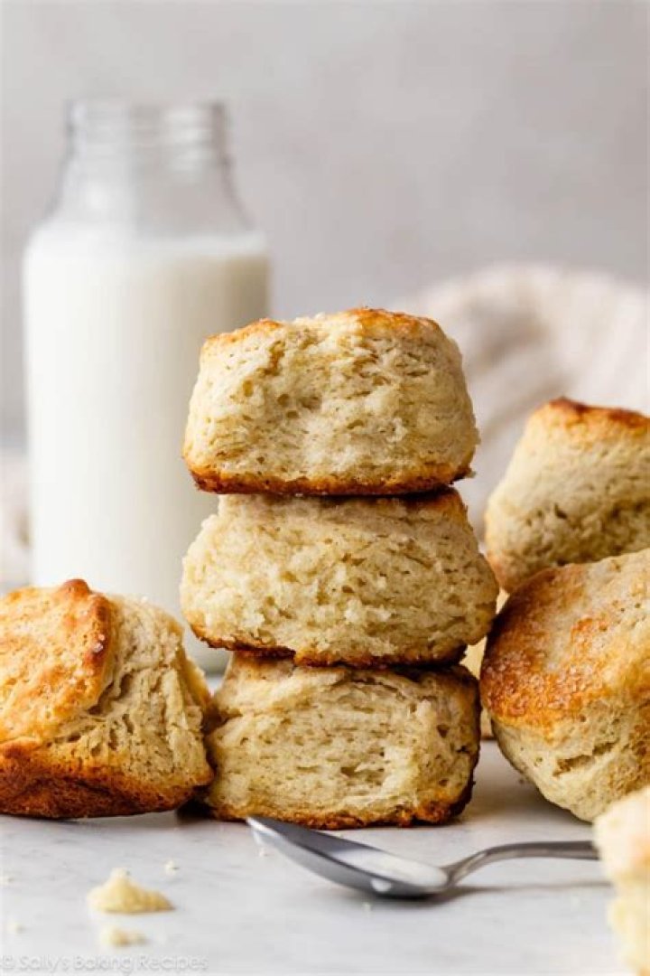 What does scraper do in baking?