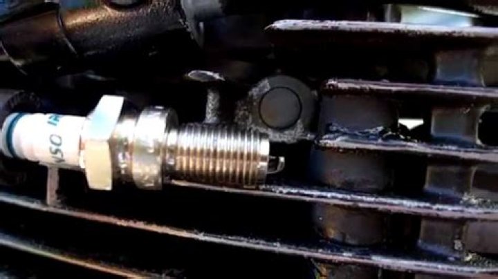 What does weak spark look like