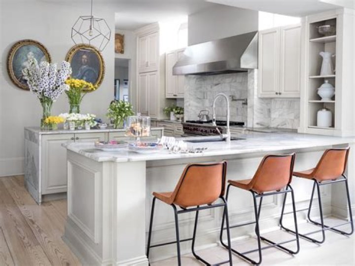 What is a peninsula kitchen