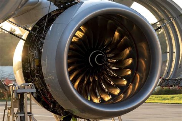 What is a WinBoard engine?