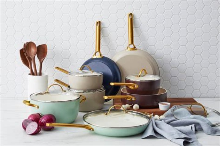 What is copper ceramic cookware
