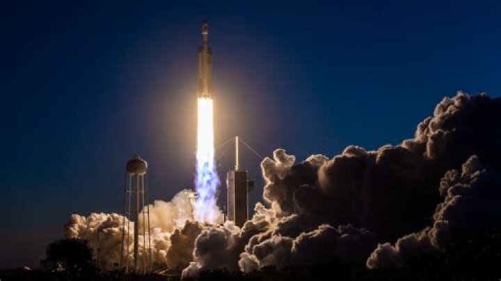 When did Falcon Heavy launch 2019