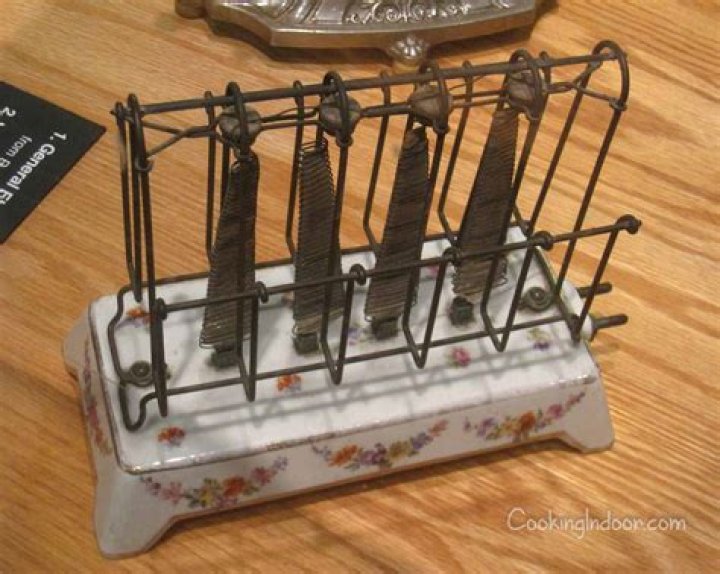When was the first electric toaster made?