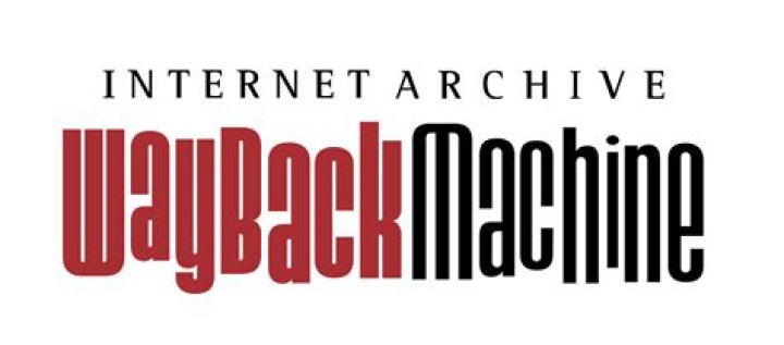 Which Internet Archive automatically archives websites?