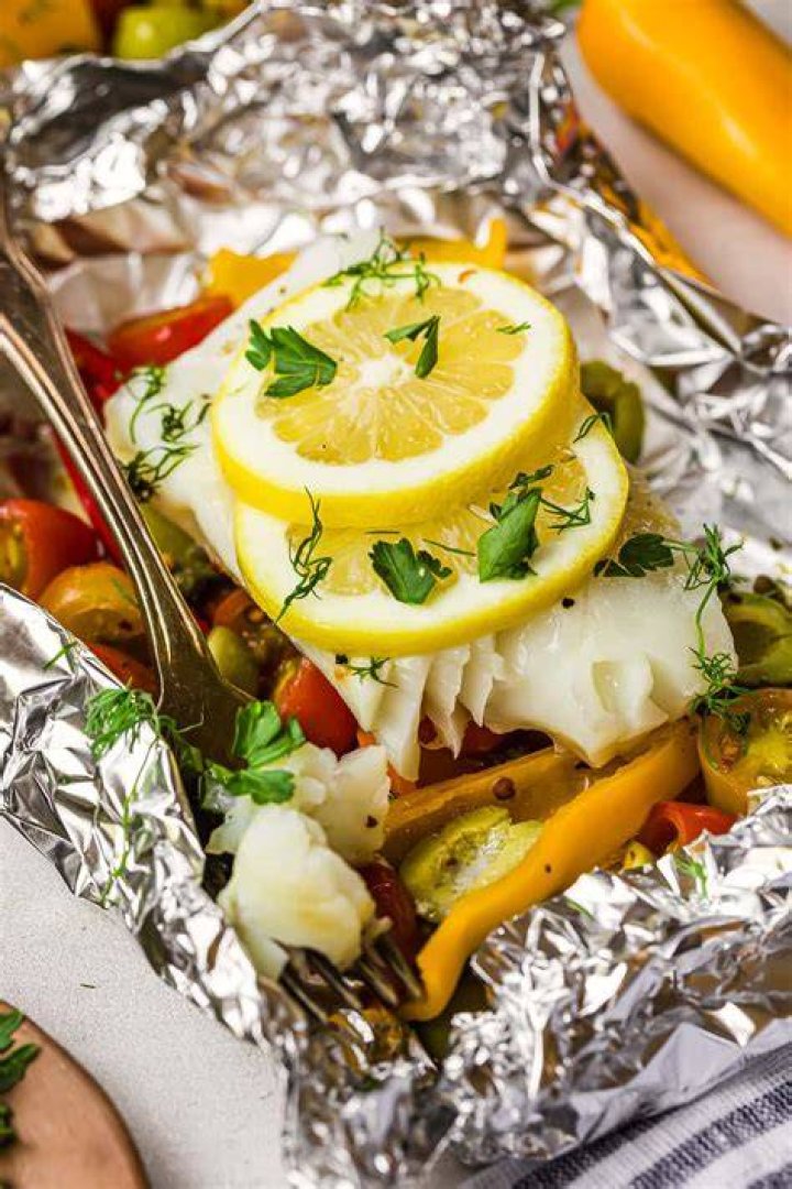 Will Easy Off remove aluminum foil?