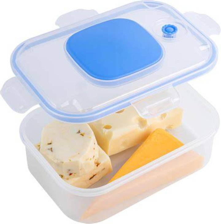 Will vacuum sealed cheese mold?